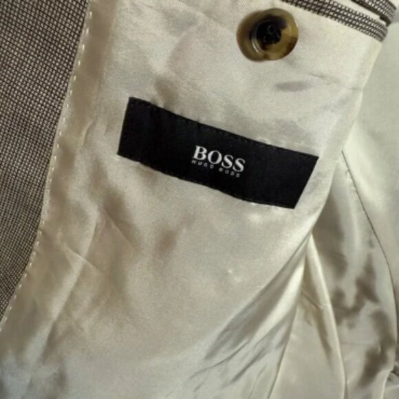 Hugo Boss Men's 44R Blazer Jacket Brown Patterned Two Button Sport Coat - Picture 7 of 13